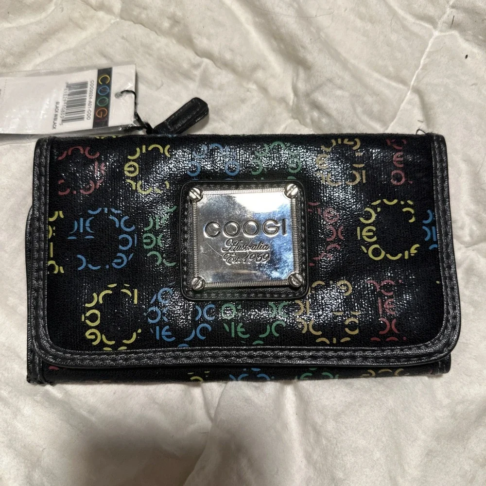 Coogi Australia Wallet Card Holder‎ Multicolor Checkbook Snap Closure Pockets